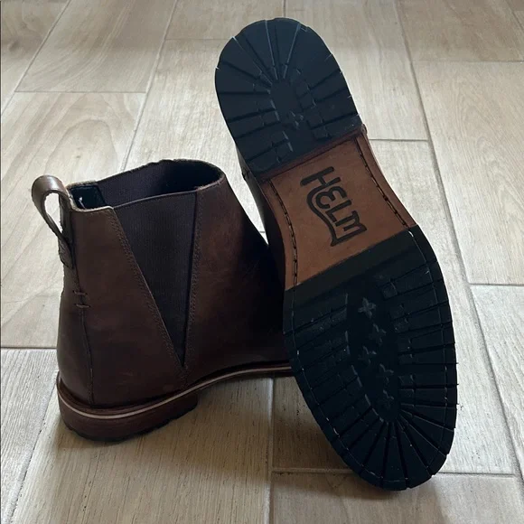 Men's Classic Brown Leather Chelsea Boots - Picture 6 of 6